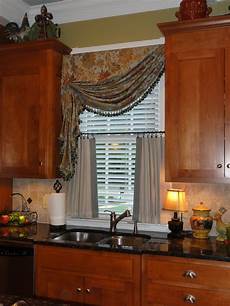 Curtain-Side