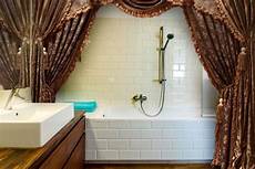 Curtain-Side